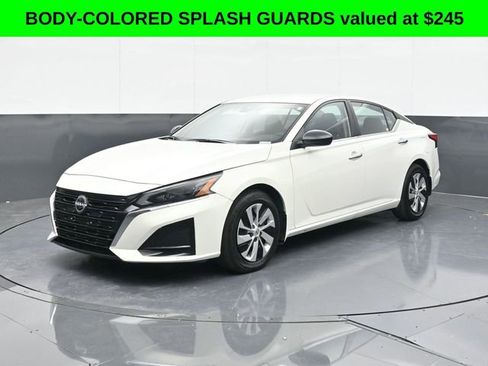 Used 2024 Nissan Altima 2.5 S image 4