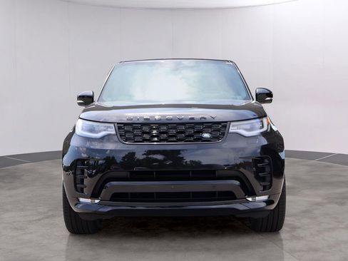 Used 2025 Land Rover Discovery Dynamic SE AWD/4WD image 2