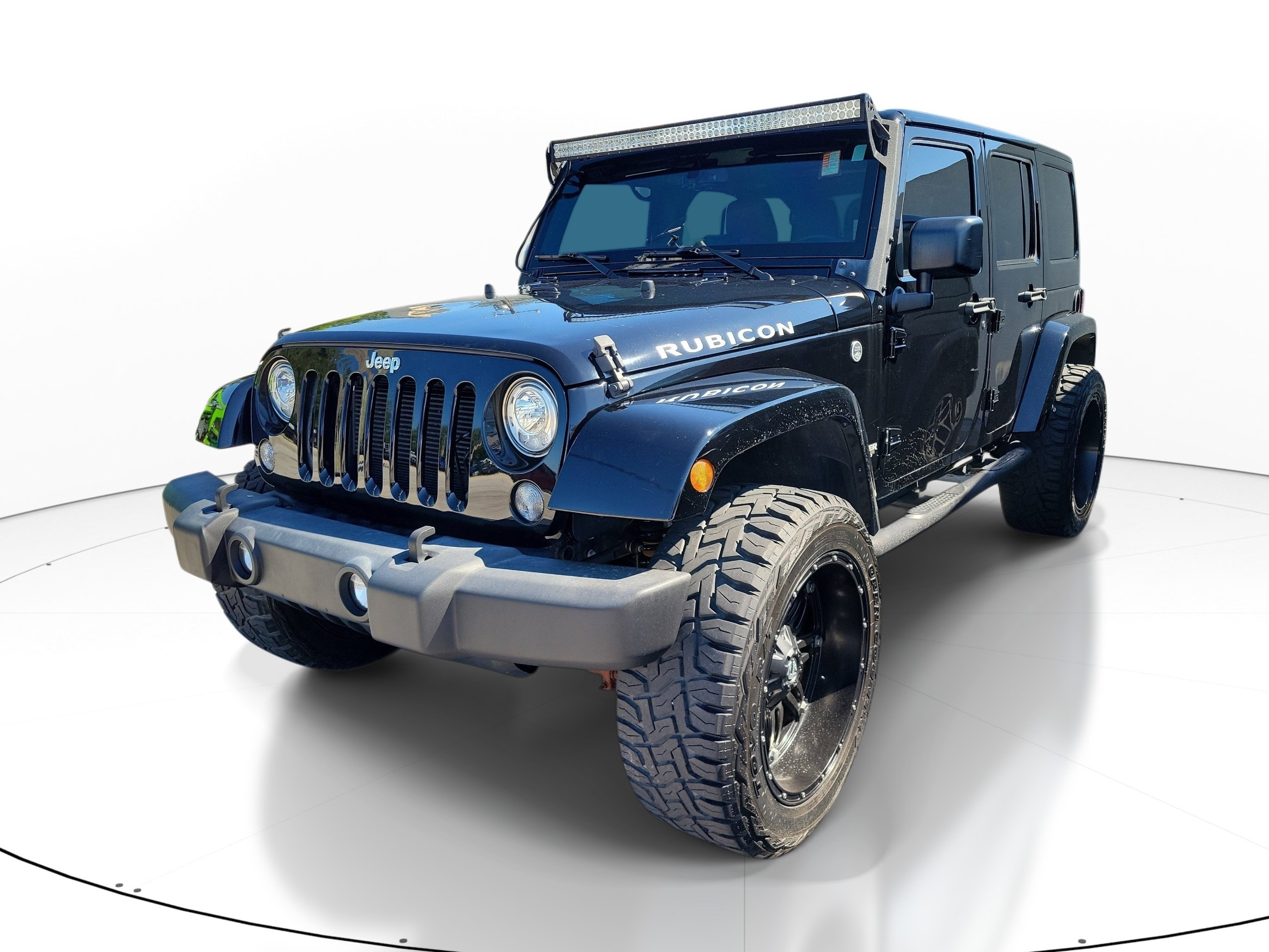 Used 2017 Jeep Wrangler Unlimited Rubicon w/ Connectivity Group AWD/4WD image 3