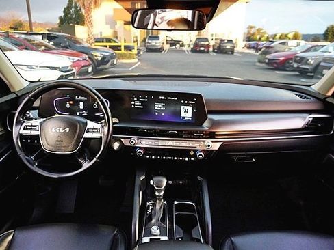 Used 2024 Kia Telluride LX image 19