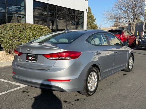Used 2017 Hyundai Elantra SE image 7