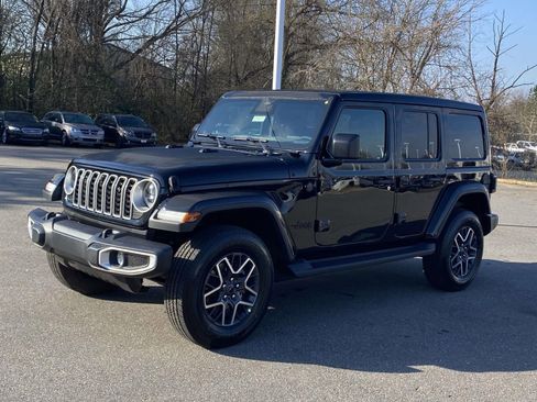 New 2026 Jeep Wrangler Unlimited Sahara AWD/4WD image 3