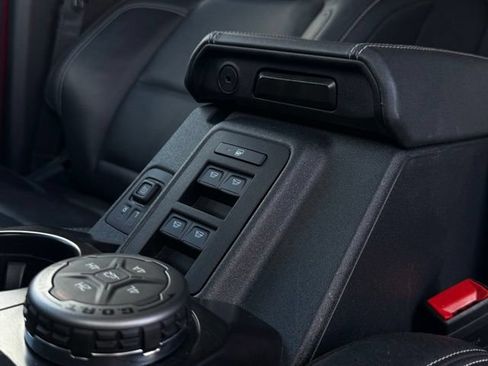 Certified 2025 Ford Bronco Badlands AWD/4WD image 30