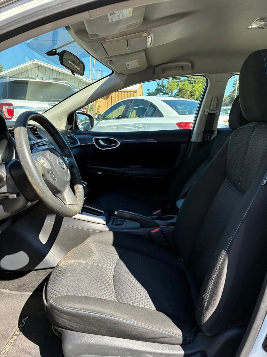 Used 2018 Nissan Sentra SR FWD image 17