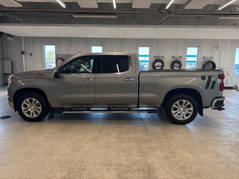 Used 2024 Chevrolet Silverado 1500 LTZ AWD/4WD image 9