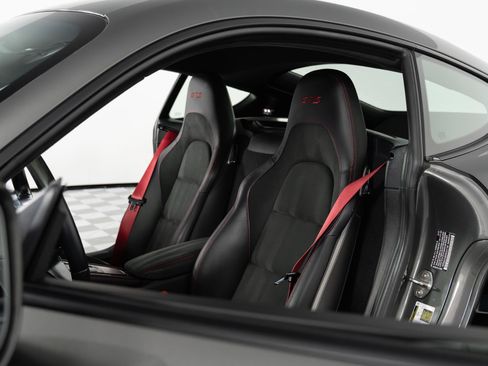 Used 2024 Porsche 718 Cayman GTS RWD image 4