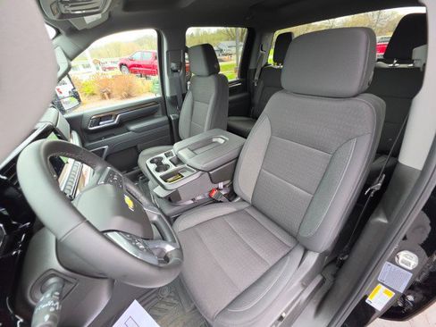 Used 2025 Chevrolet Silverado 2500 LT w/ All Star Edition image 29