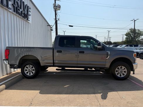 Used 2022 Ford F250 XL w/ STX Appearance Package AWD/4WD image 8