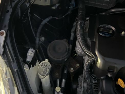 Used 2012 Toyota Yaris Sedan image 41