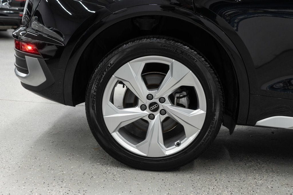 Used 2023 Audi Q5 2.0T Premium w/ Convenience Package AWD/4WD image 37