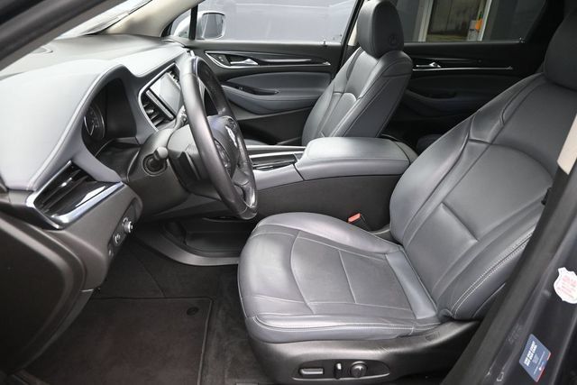 Used 2019 Buick Enclave Essence FWD image 10