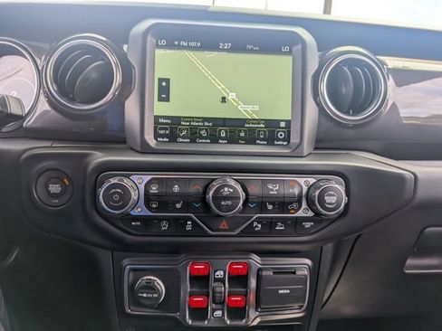 Used 2021 Jeep Wrangler Unlimited Sahara image 15