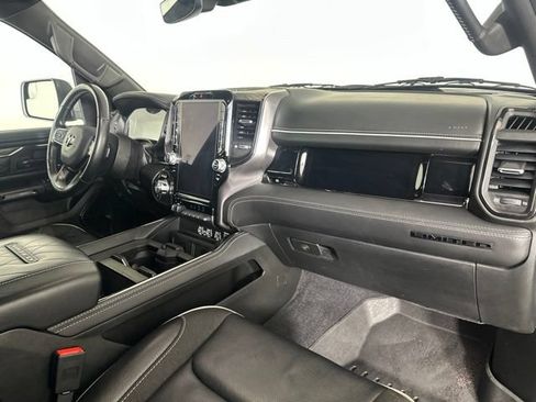 Used 2025 RAM 1500 Limited AWD/4WD image 31