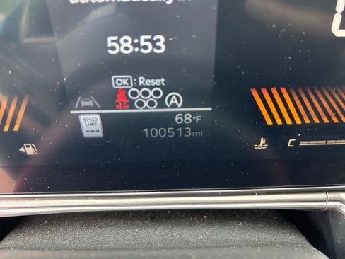 Used 2024 Kia Sorento S FWD image 43