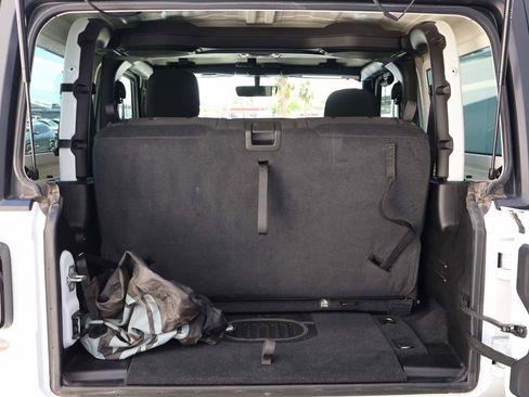 Used 2021 Jeep Wrangler Sport S AWD/4WD image 11