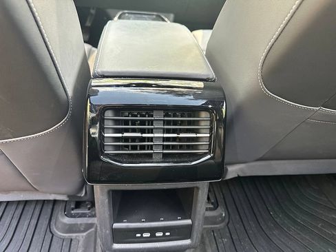Used 2023 Volkswagen ID.4 Pro S RWD image 21