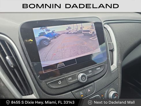 Used 2022 Chevrolet Malibu LS image 25