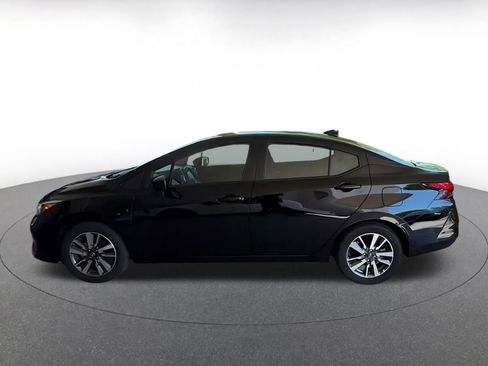 Used 2025 Nissan Versa SV FWD image 8
