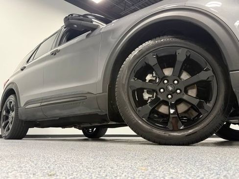 Used 2024 Ford Explorer ST-Line w/ Class IV Trailer Tow Package RWD image 2