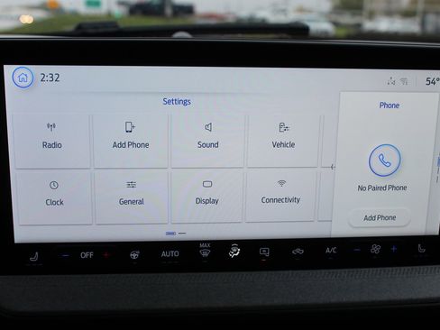 New 2025 Ford Maverick XLT w/ Equipment Group 301A image 28