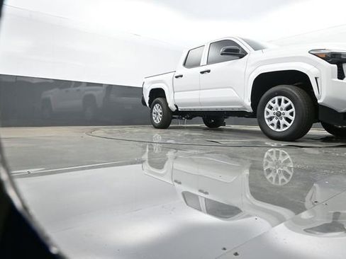 New 2026 Toyota Tacoma SR image 22