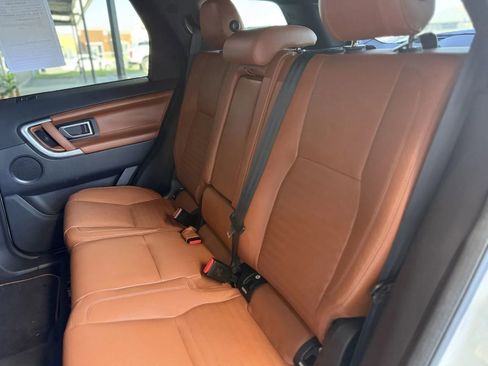 Used 2015 Land Rover Discovery Sport HSE Luxury image 14