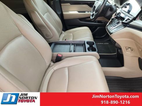 Used 2022 Honda Odyssey Touring image 16
