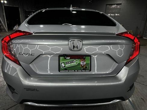 Used 2019 Honda Civic EX image 4