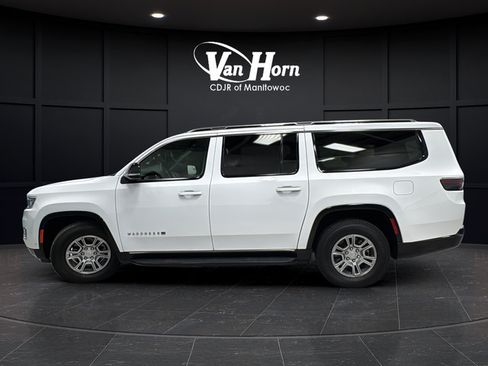 Used 2024 Jeep Wagoneer L 4WD w/ HD Trailer Tow Package image 4