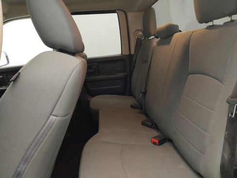 Used 2017 RAM 1500 Express w/ Express Value Package AWD/4WD image 18