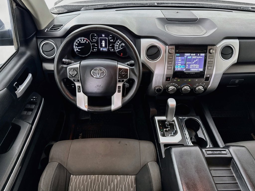 Used 2018 Toyota Tundra SR5 w/ SR5 Upgrade Package AWD/4WD image 24