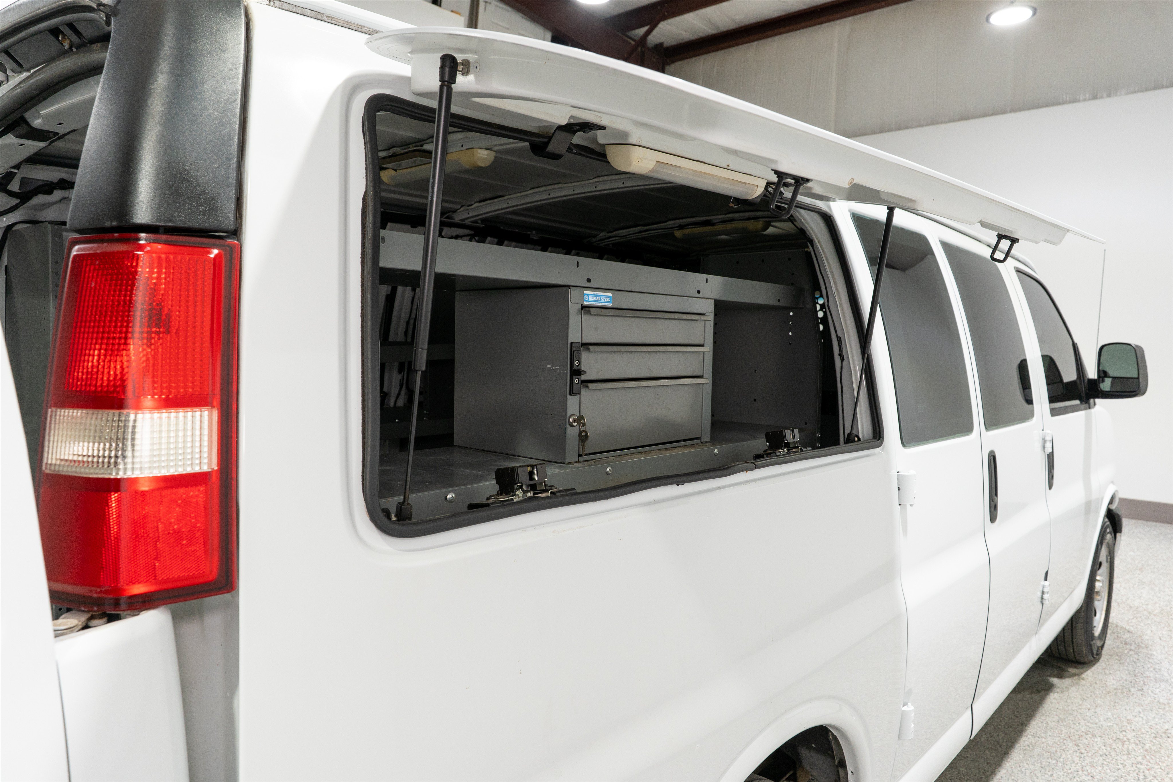 Used 2014 GMC Savana 1500 w/ Savana Pro Plus Package RWD image 12