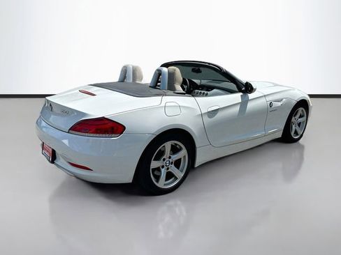 Used 2009 BMW Z4 sDrive30i RWD image 32
