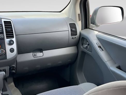 Used 2018 Nissan Frontier SV w/ Value Truck Package RWD image 22