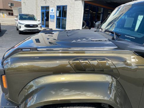 New 2026 Ford Bronco Raptor AWD/4WD image 19
