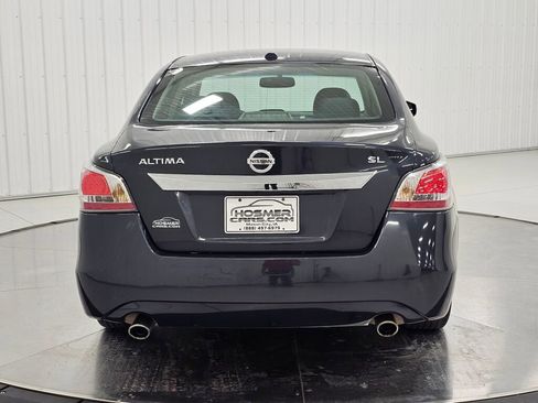 Used 2015 Nissan Altima 2.5 SL w/ Technology Package FWD image 4