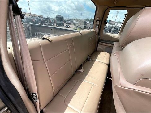 Used 2003 Ford F250 XL RWD image 19