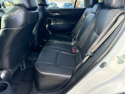 Used 2023 Toyota Corolla Cross XLE image 13