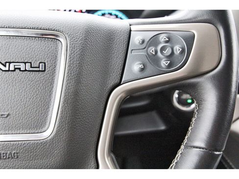 Used 2020 GMC Yukon Denali w/ Denali Ultimate Package image 20