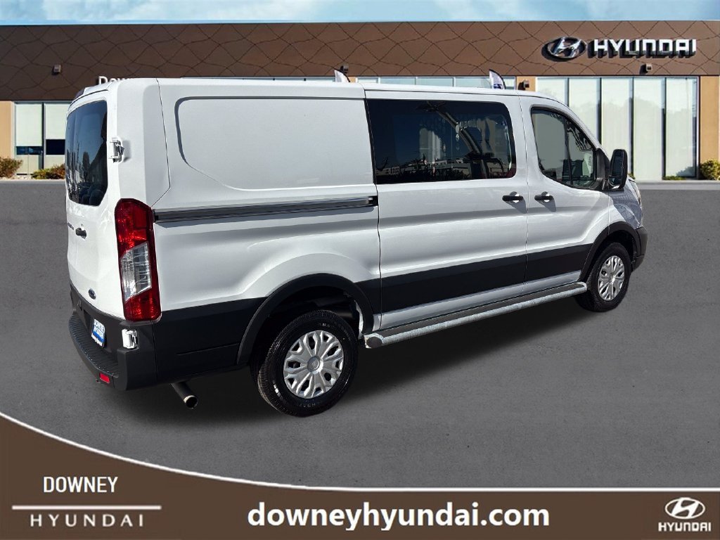 Used 2025 Ford Transit 250 Low Roof RWD image 5
