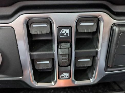 New 2026 Jeep Wrangler Unlimited Sahara AWD/4WD image 23