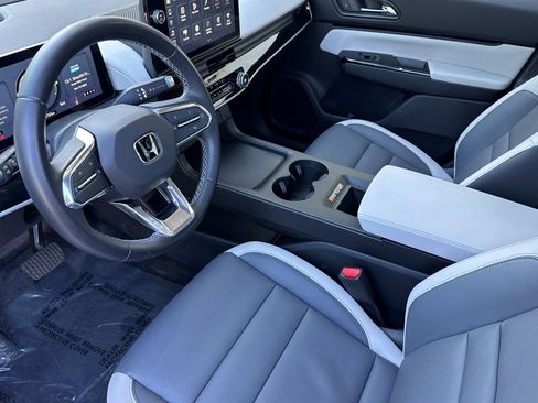 Used 2025 Honda Prologue Touring image 4