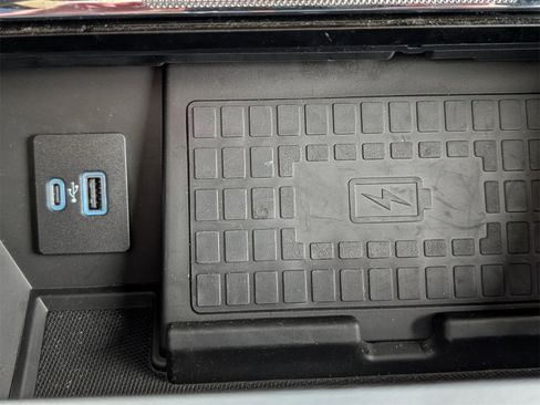 Used 2022 Ford F150 Platinum w/ Equipment Group 701A High image 22