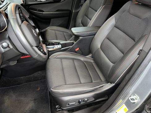 Certified 2023 Chevrolet TrailBlazer RS w/ Convenience Package image 5