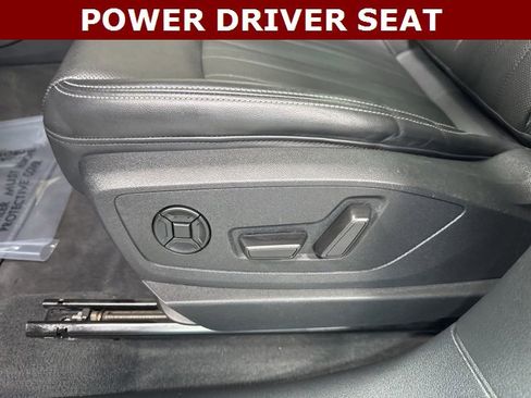 Used 2022 Audi e-tron Premium Plus w/ Premium Plus Package image 6