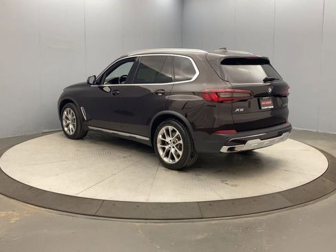 Used 2023 BMW X5 xDrive40i w/ Premium Package AWD/4WD image 3