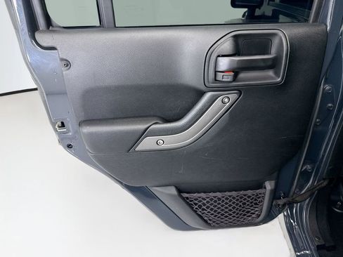 Used 2017 Jeep Wrangler Unlimited Sport w/ Quick Order Package 24S AWD/4WD image 23