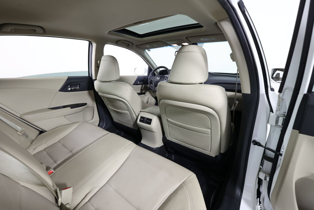 Used 2013 Honda Accord EX-L image 19