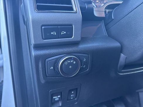 Certified 2019 Ford F150 Raptor w/ Equipment Group 802A Luxury image 15