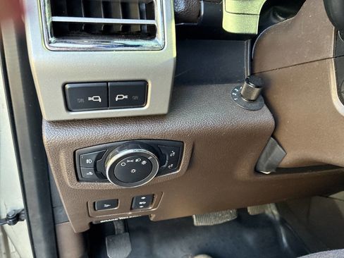 Used 2017 Ford F250 King Ranch image 17